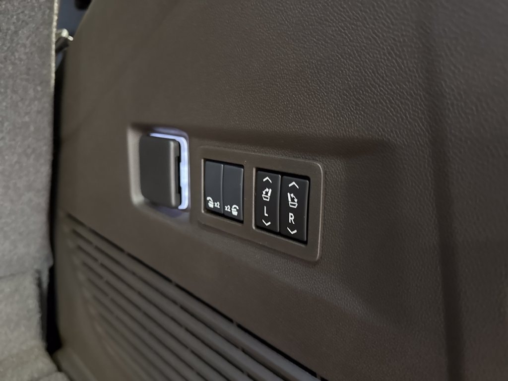 2026 Chevrolet Tahoe Z71 - Photo 48