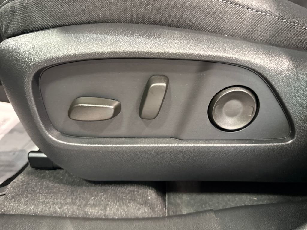 2026 Chevrolet Equinox LT - Photo 30