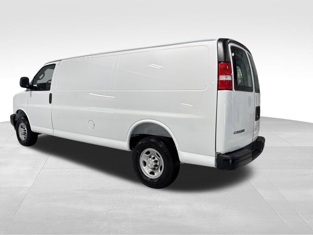 2025 Chevrolet Express Cargo Work Van - Photo 33
