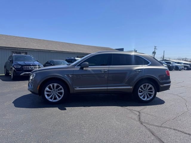 Used 2017 Bentley Bentayga Base with VIN SJAAC2ZV2HC014404 for sale in Wooster, OH