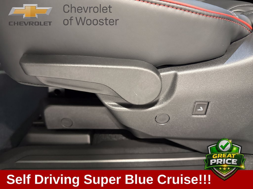 2027 Chevrolet Traverse RS - Photo 42