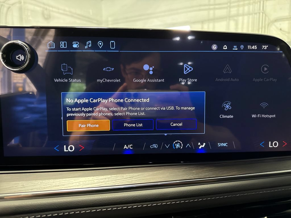2026 Chevrolet Suburban LS - Photo 13
