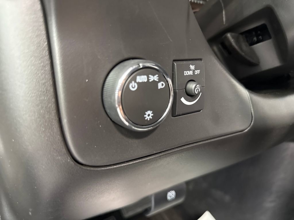 2025 Chevrolet Express Cargo Work Van - Photo 9