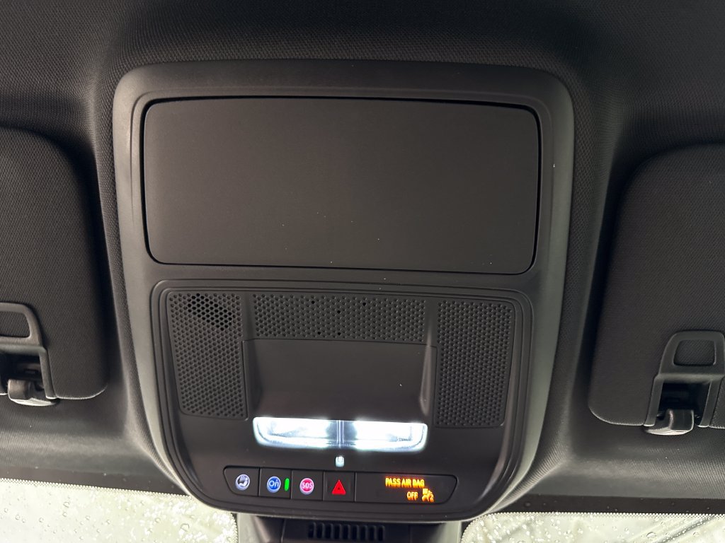 2027 Chevrolet Equinox LT - Photo 23