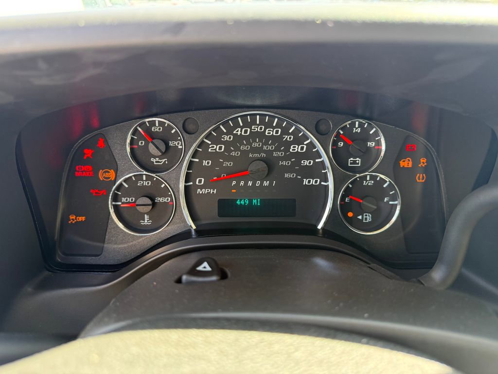 2025 Chevrolet Express Cargo Work Van - Photo 6