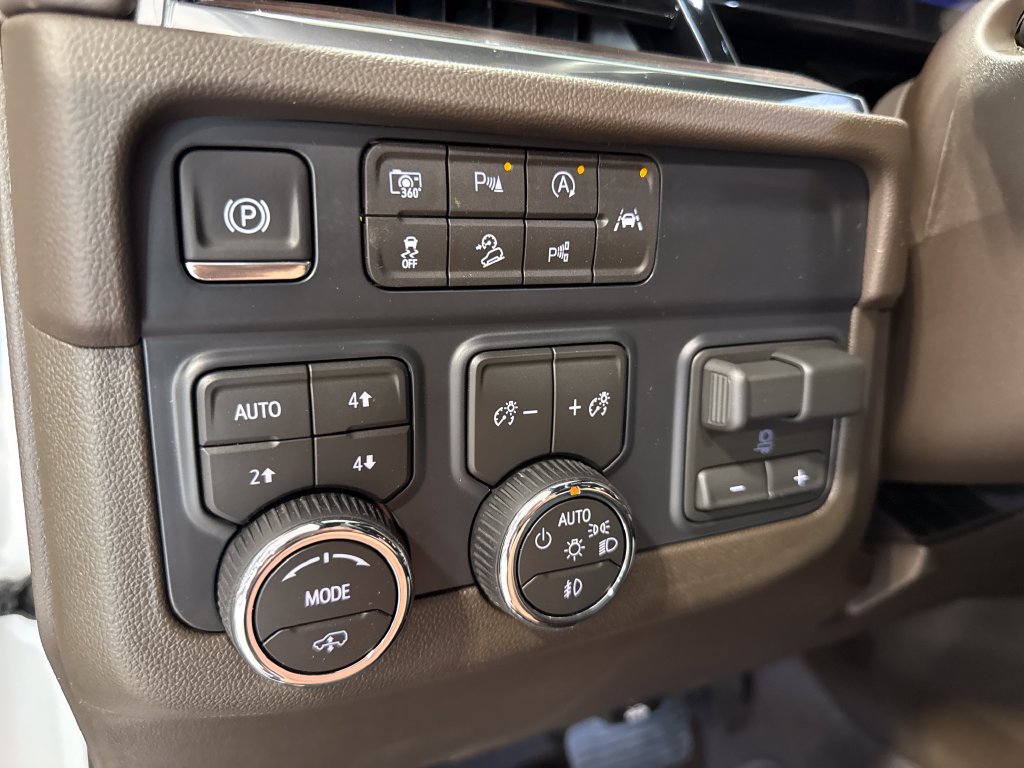 2026 Chevrolet Tahoe Z71 - Photo 11