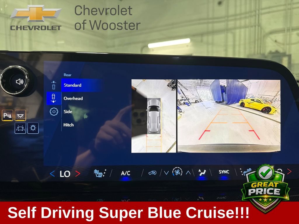 2026 Chevrolet Traverse Z71 - Photo 15