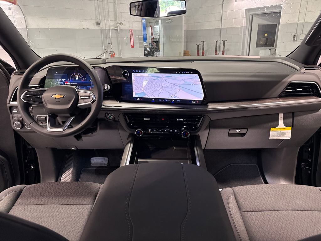 2026 Chevrolet Suburban LS - Photo 34