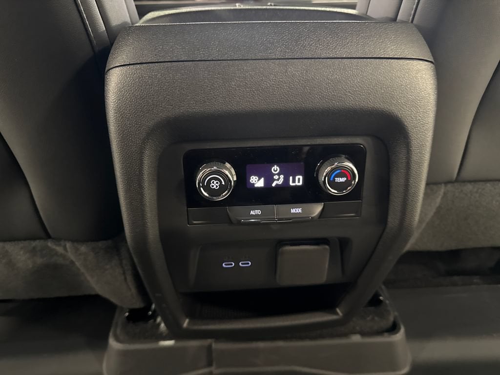 2026 Chevrolet Traverse Z71 - Photo 41