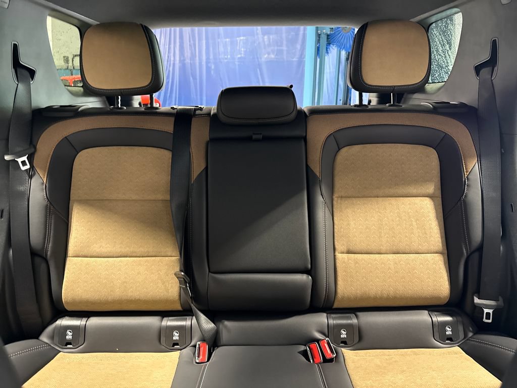 2027 Chevrolet Equinox ACTIV - Photo 35