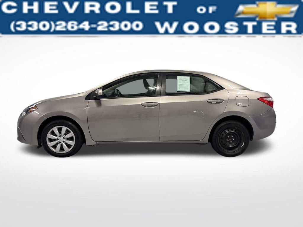 Used 2015 Toyota Corolla LE with VIN 2T1BURHE9FC480538 for sale in Wooster, OH