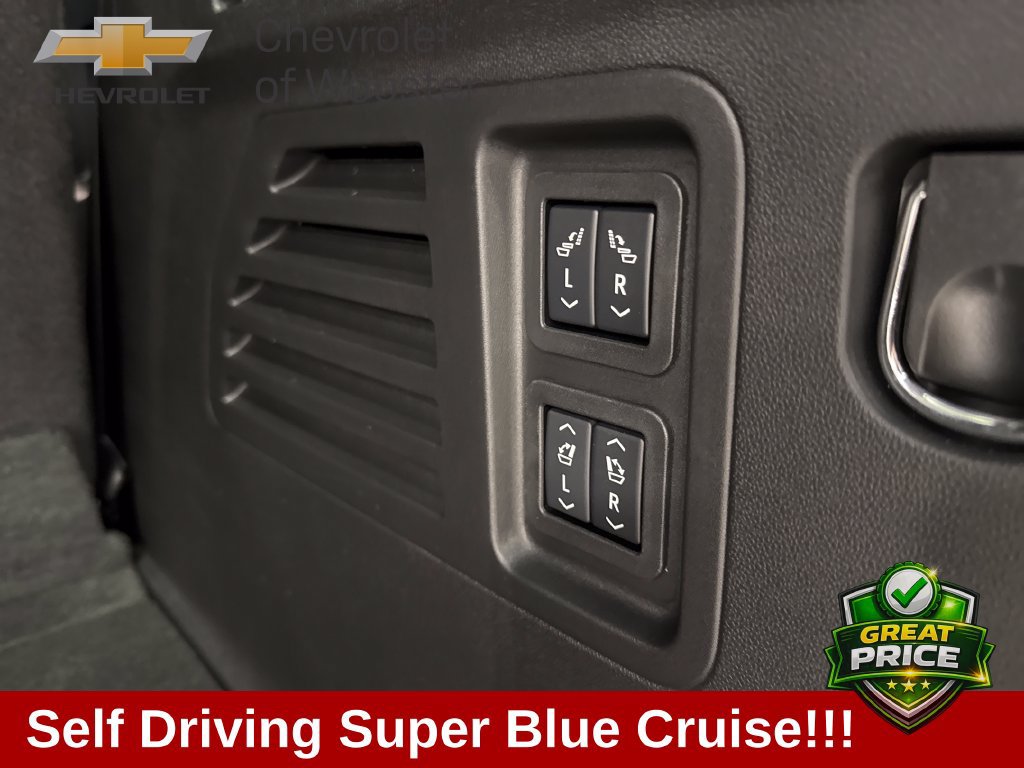 2027 Chevrolet Traverse RS - Photo 46
