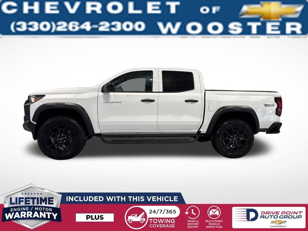 2026 Chevrolet Colorado Trail Boss photo 2