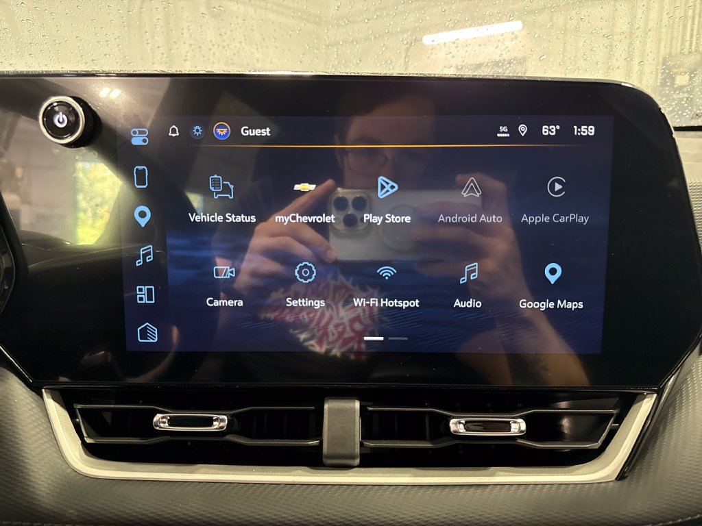 2027 Chevrolet Equinox LT - Photo 13