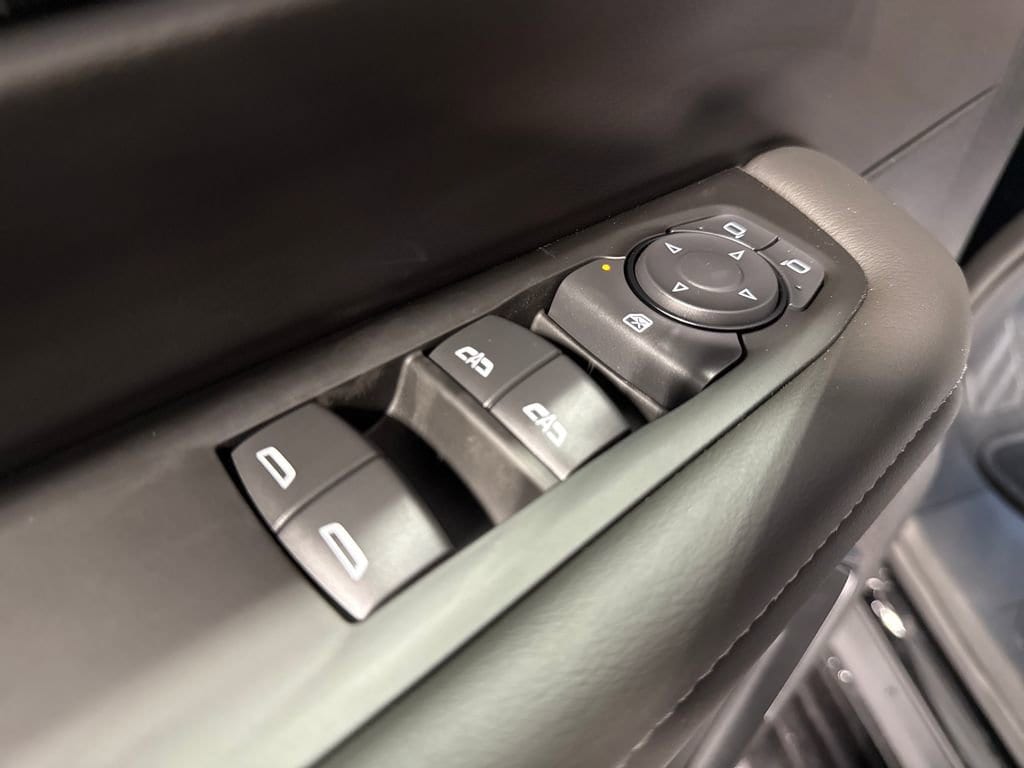 2026 Chevrolet Suburban LS - Photo 28