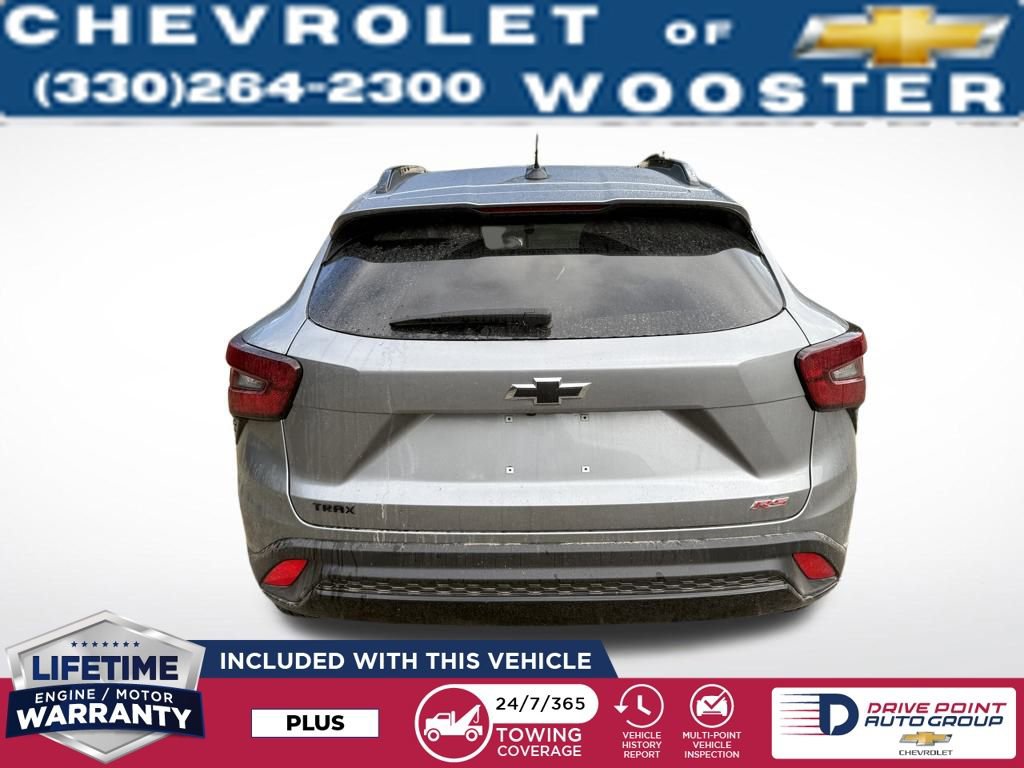 2025 Chevrolet Trax photo 3