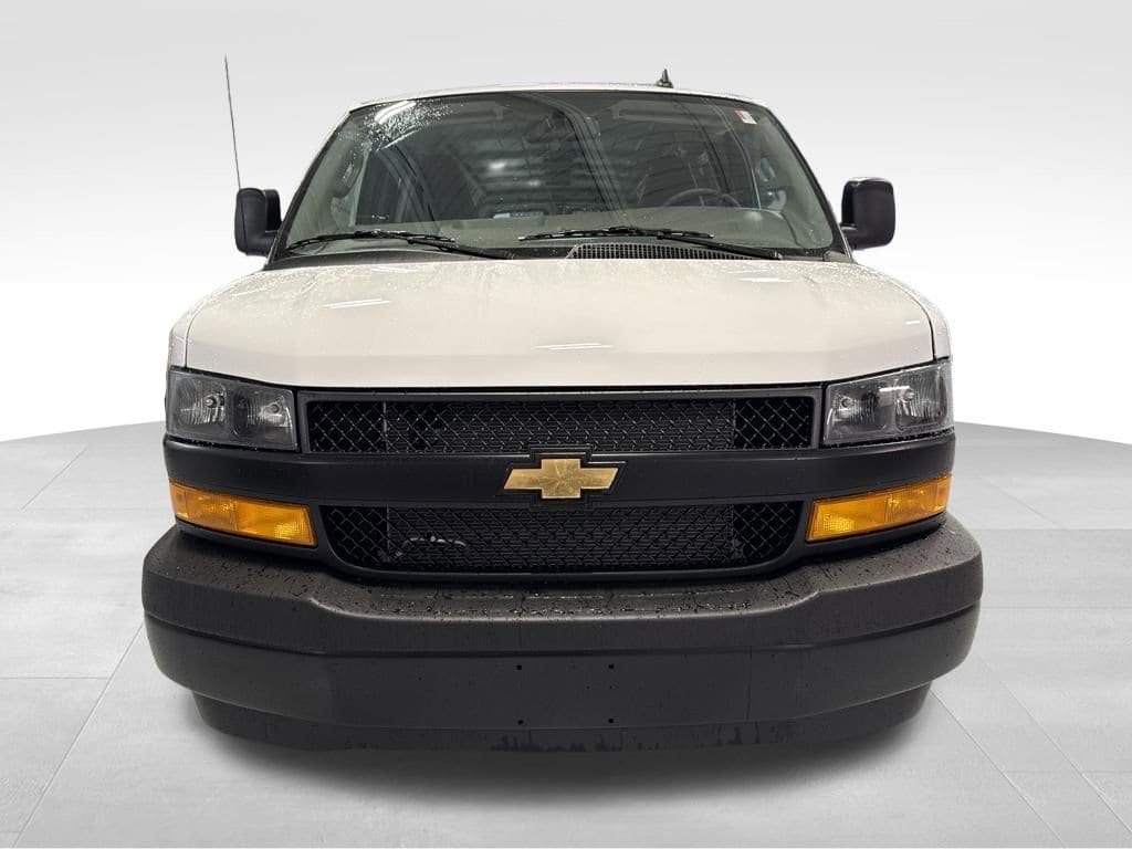2025 Chevrolet Express Cargo Work Van - Photo 37