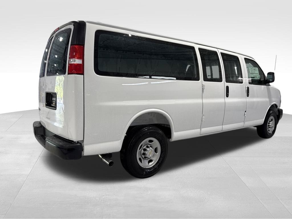 2025 Chevrolet Express Cargo Work Van - Photo 35