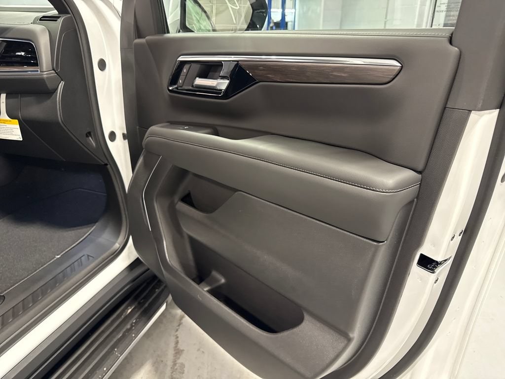2026 Chevrolet Tahoe LS - Photo 32