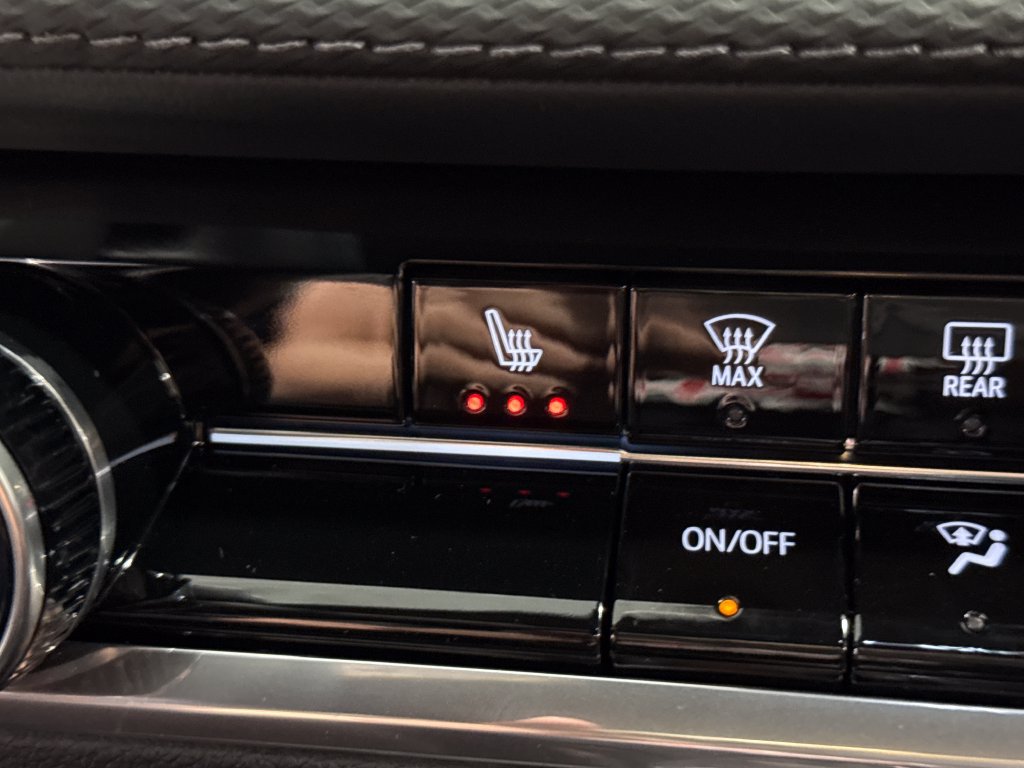 2027 Chevrolet Equinox LT - Photo 18