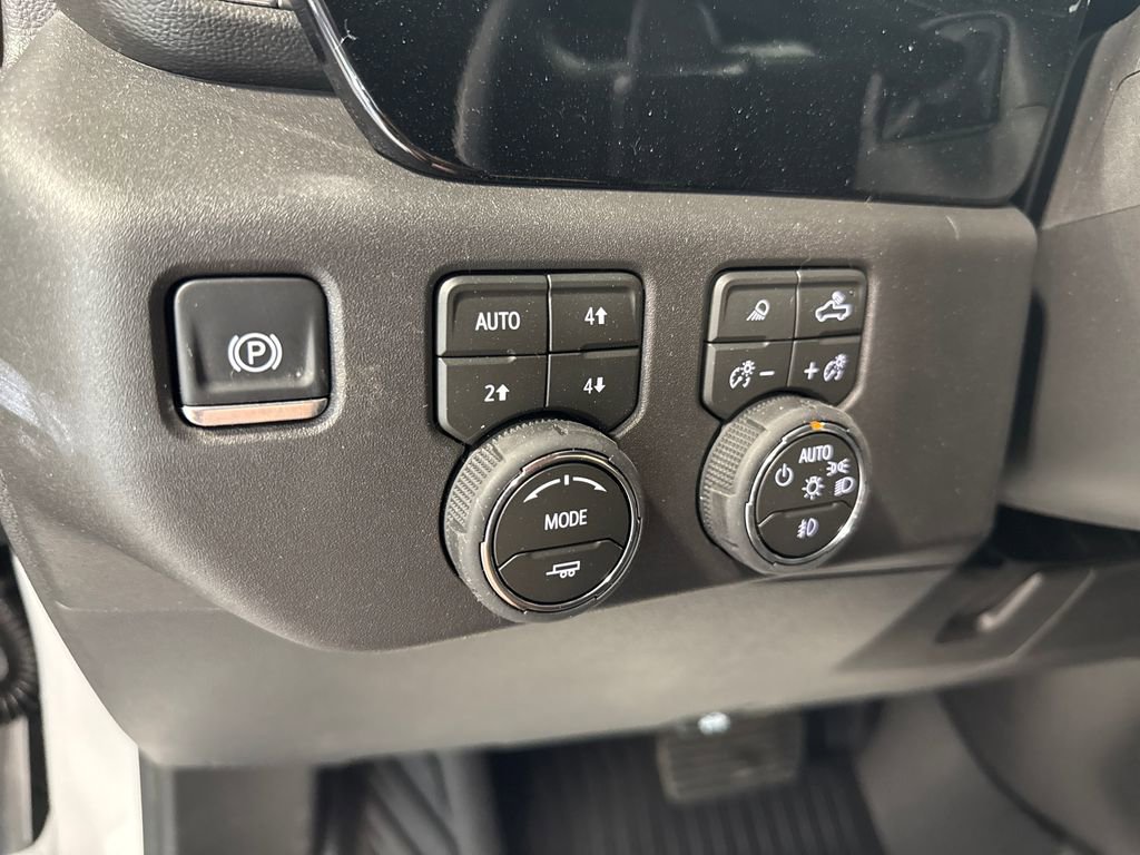2026 Chevrolet Silverado 1500 LT Trail Boss - Photo 10