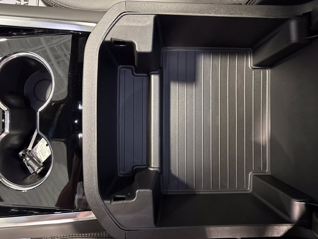 2026 Chevrolet Suburban High Country - Photo 21