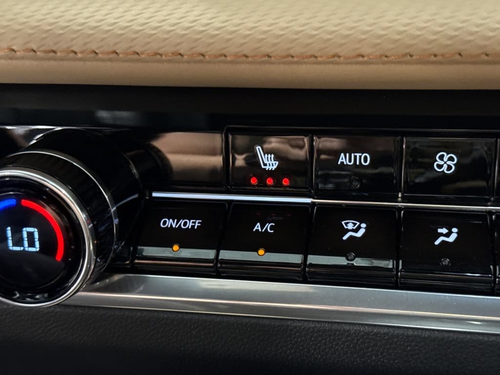 2027 Chevrolet Equinox ACTIV - Photo 16