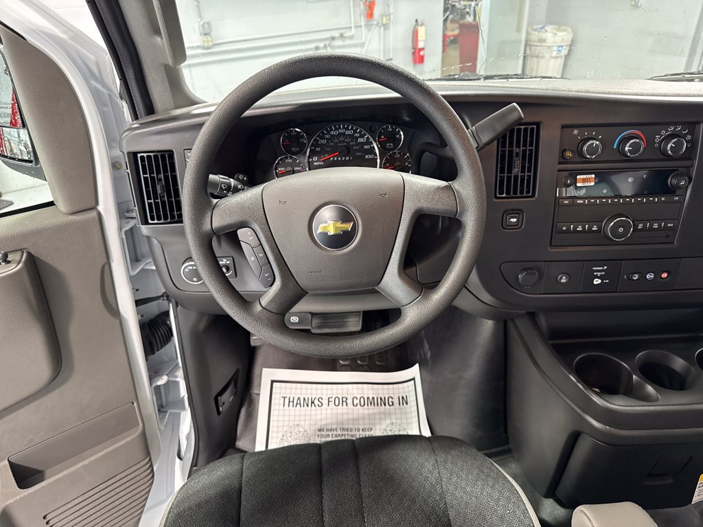 2025 Chevrolet Express Cargo Work Van - Photo 6