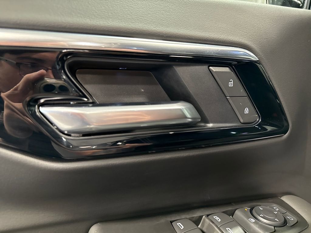 2026 Chevrolet Suburban LS - Photo 27