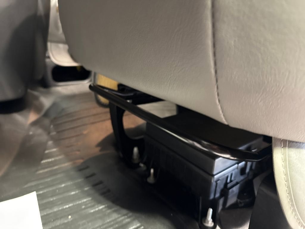 2025 Chevrolet Express Cargo Work Van - Photo 27