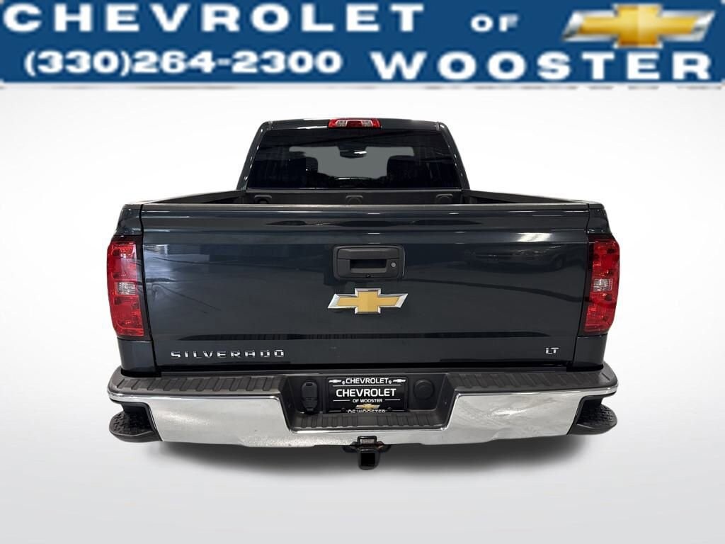 2017 Chevrolet Silverado 1500 LT photo 2