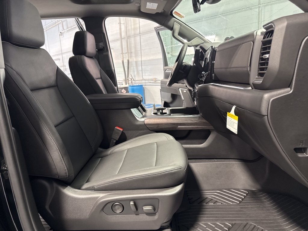 2026 Chevrolet Silverado 2500 HD LTZ - Photo 35