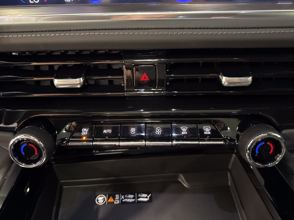 2026 Chevrolet Tahoe Z71 - Photo 19