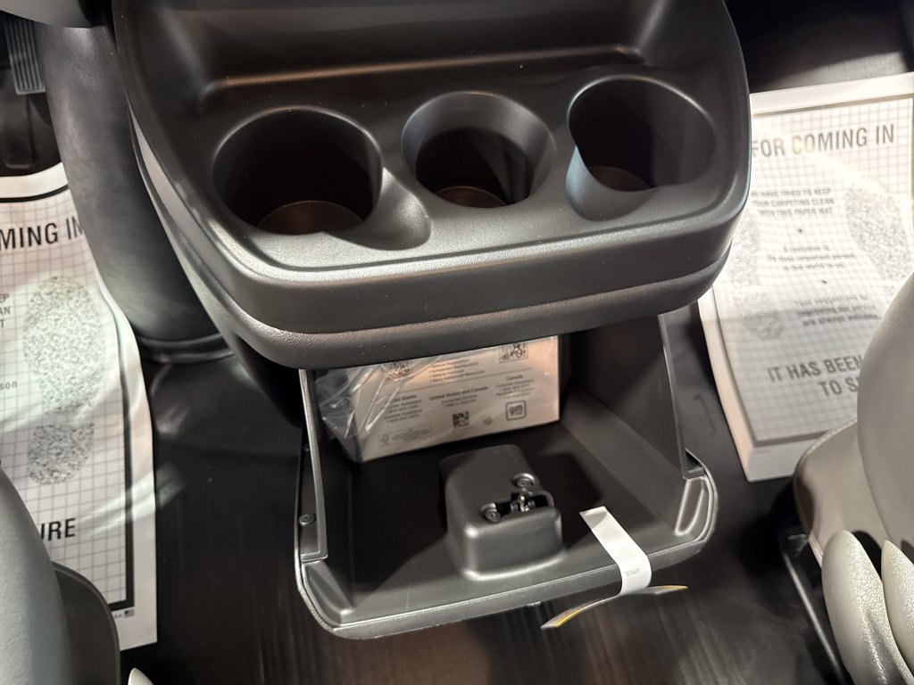 2025 Chevrolet Express Cargo Work Van - Photo 16