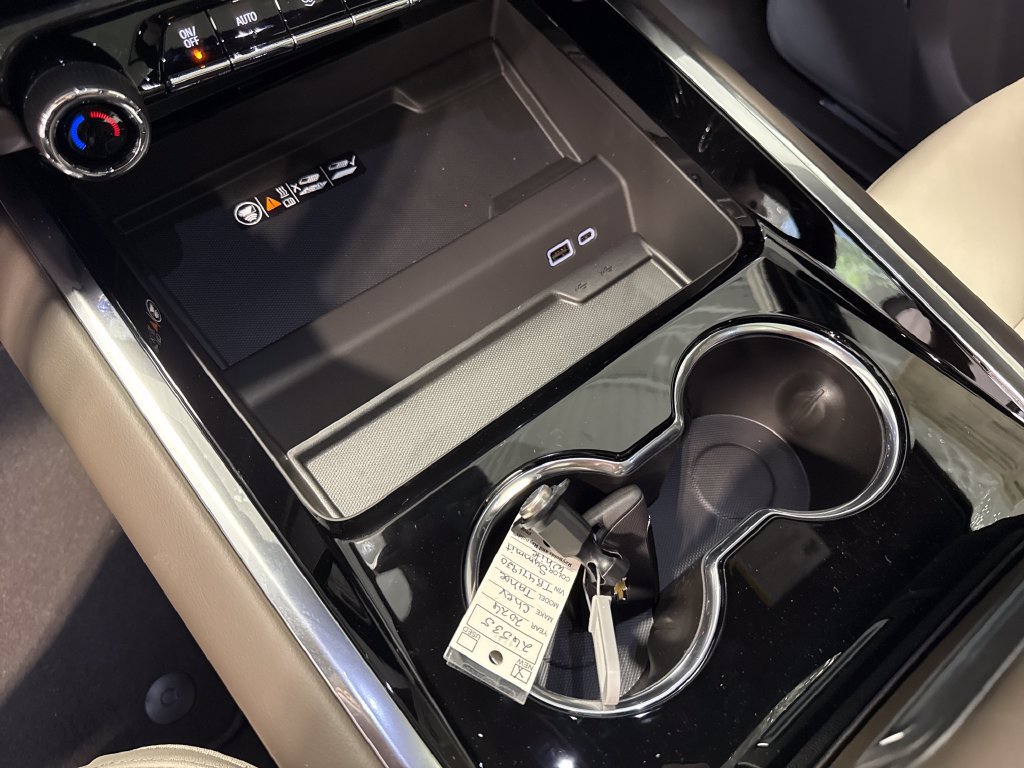 2026 Chevrolet Tahoe Z71 - Photo 22