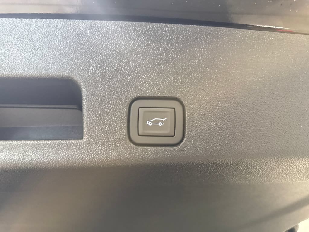 2026 Chevrolet Traverse Z71 - Photo 44