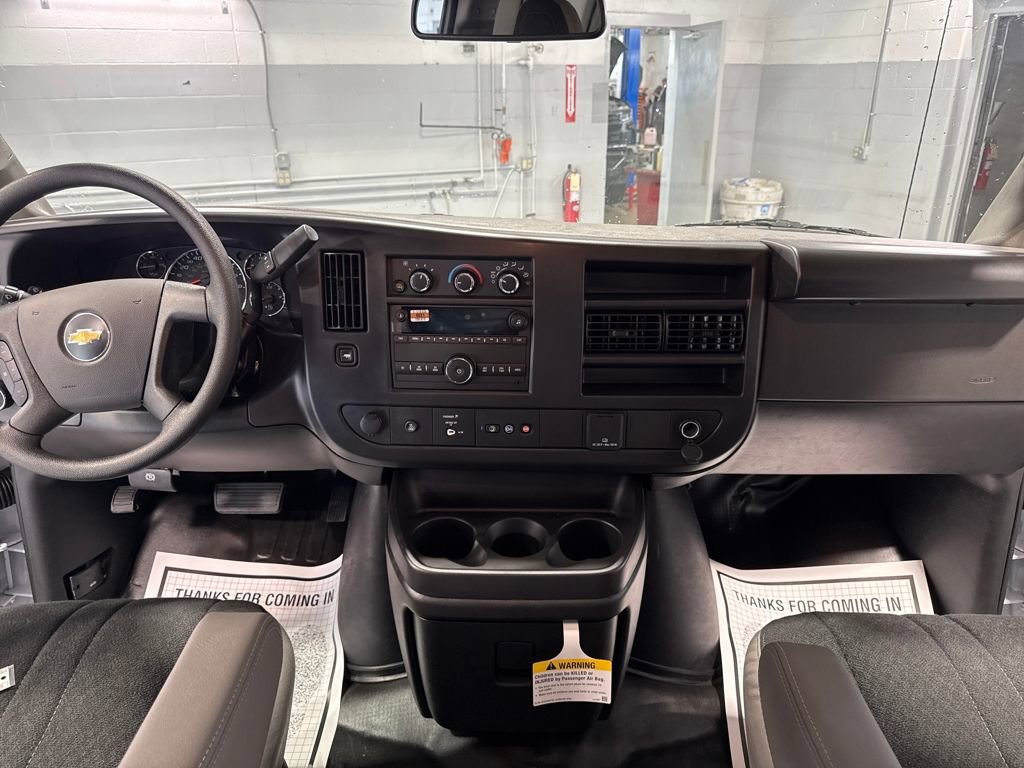 2025 Chevrolet Express Cargo Work Van - Photo 25