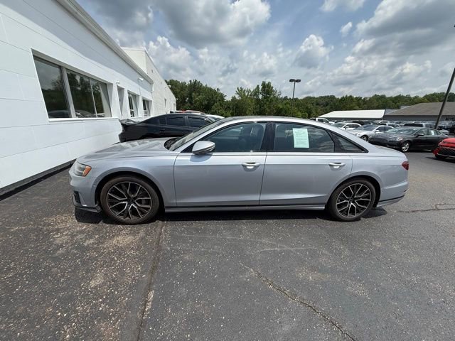 2021 Audi A8 L Quattro photo 2