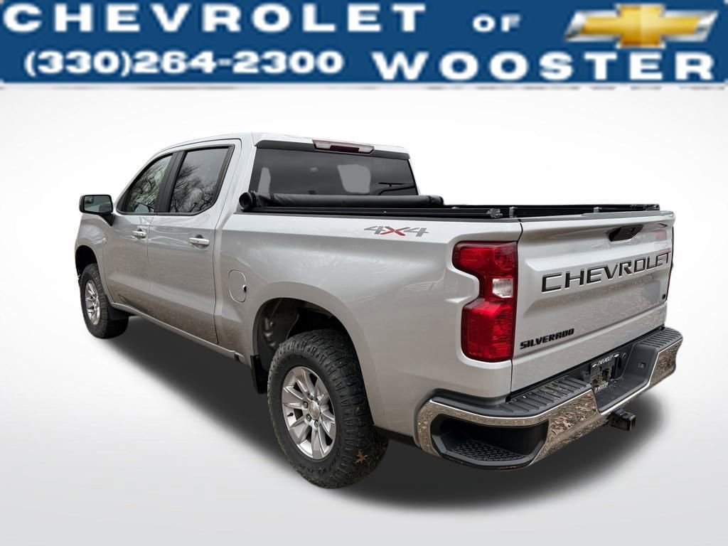 2019 Chevrolet Silverado 1500 LT photo 2