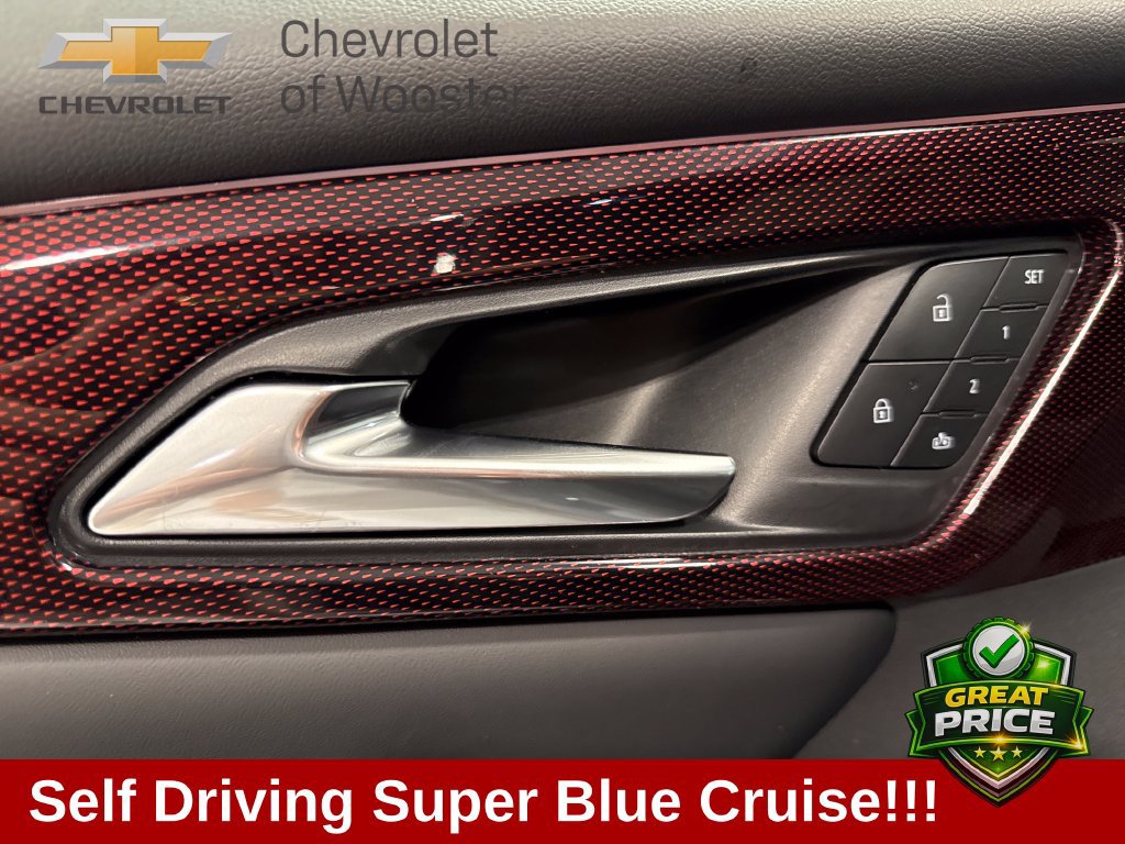 2027 Chevrolet Traverse RS - Photo 32
