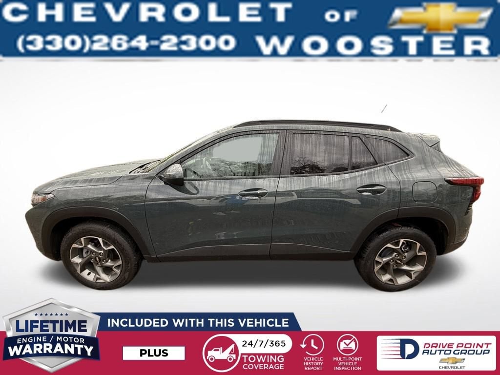 Used 2025 Chevrolet Trax LT SUV