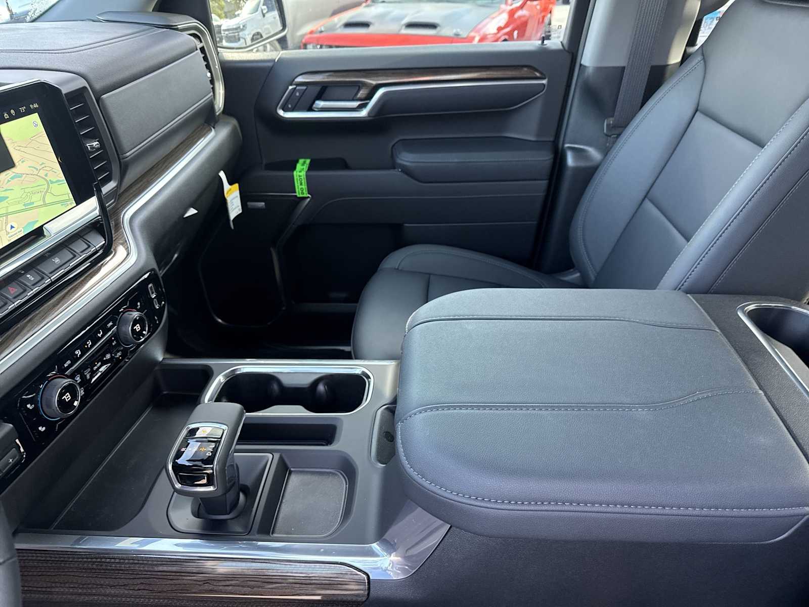 2025 Chevrolet Silverado 1500 RST 11