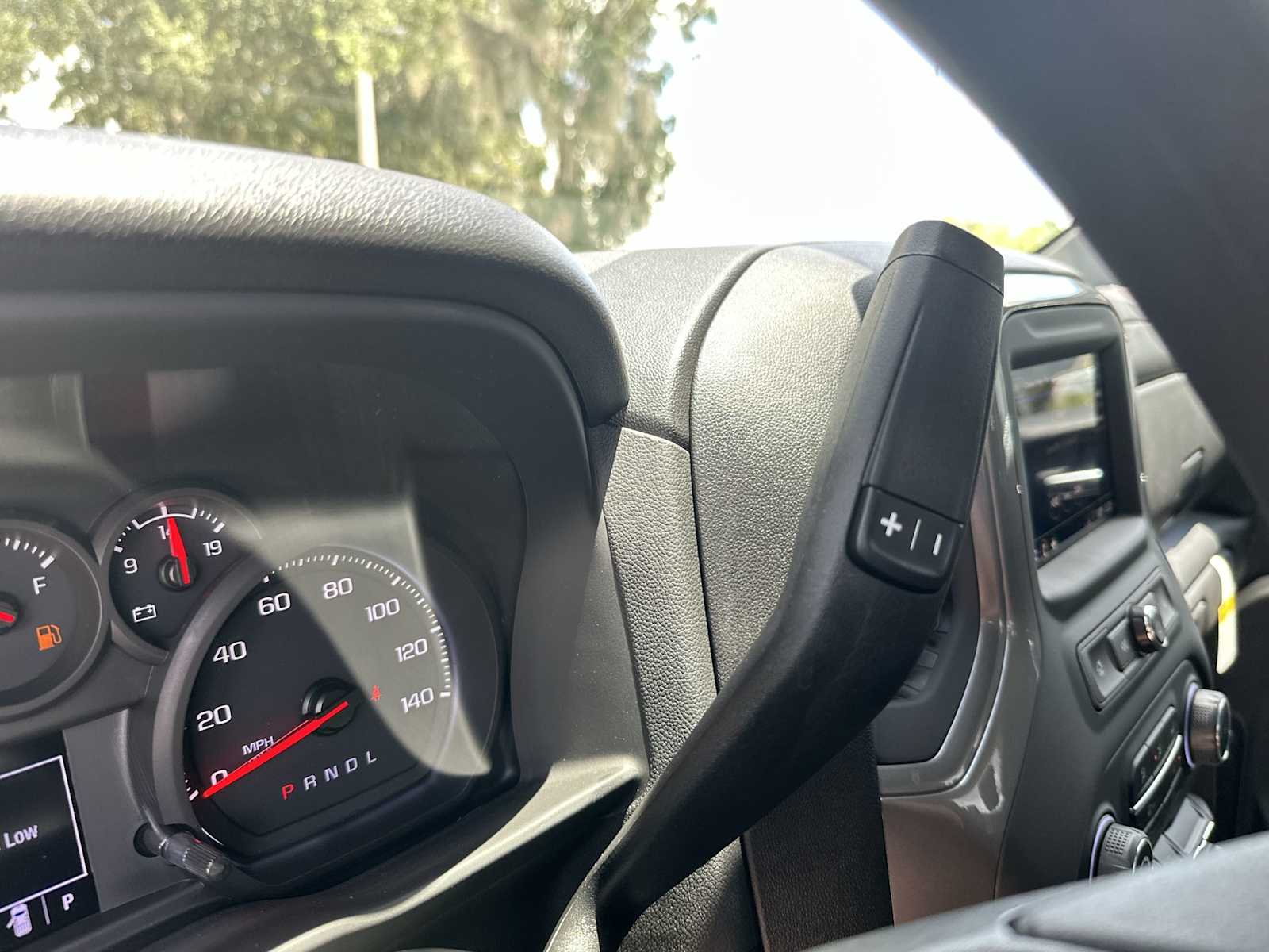 Thumbnail: 2025 Chevrolet Silverado 1500 - 23