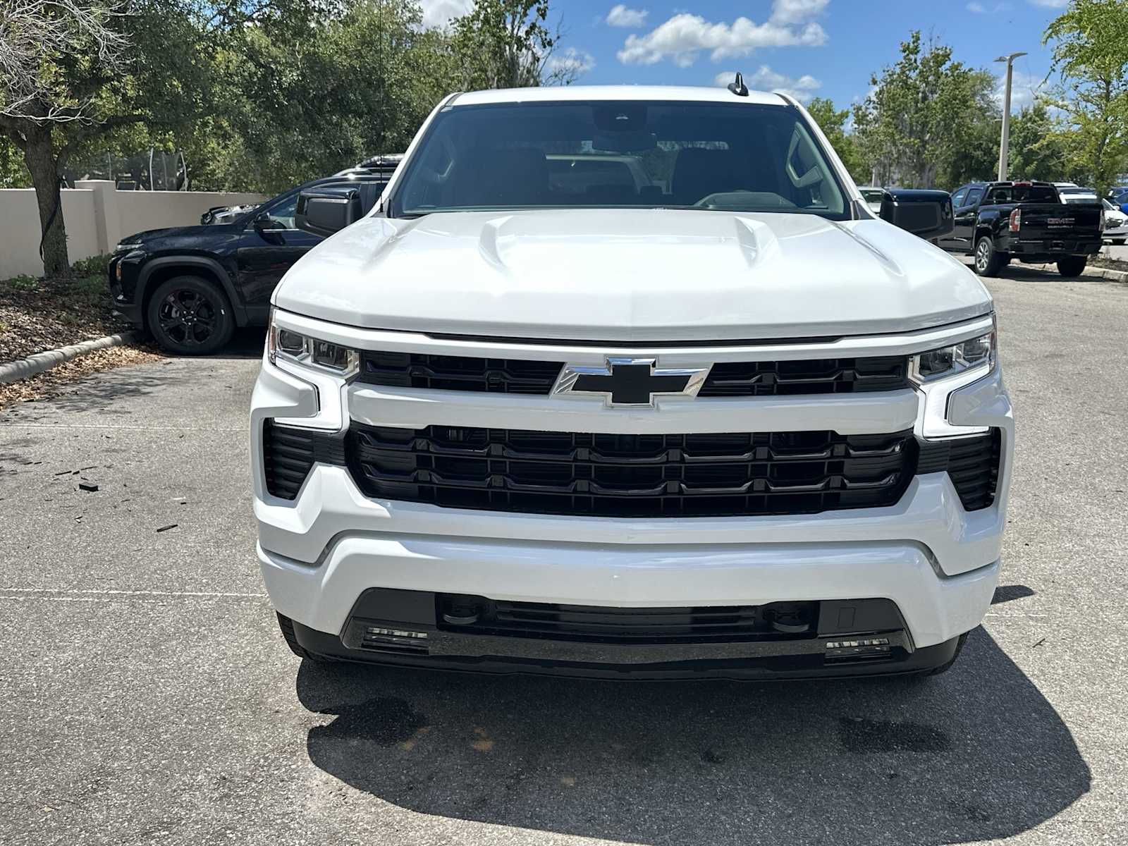 Thumbnail: 2026 Chevrolet Silverado 1500 - 9
