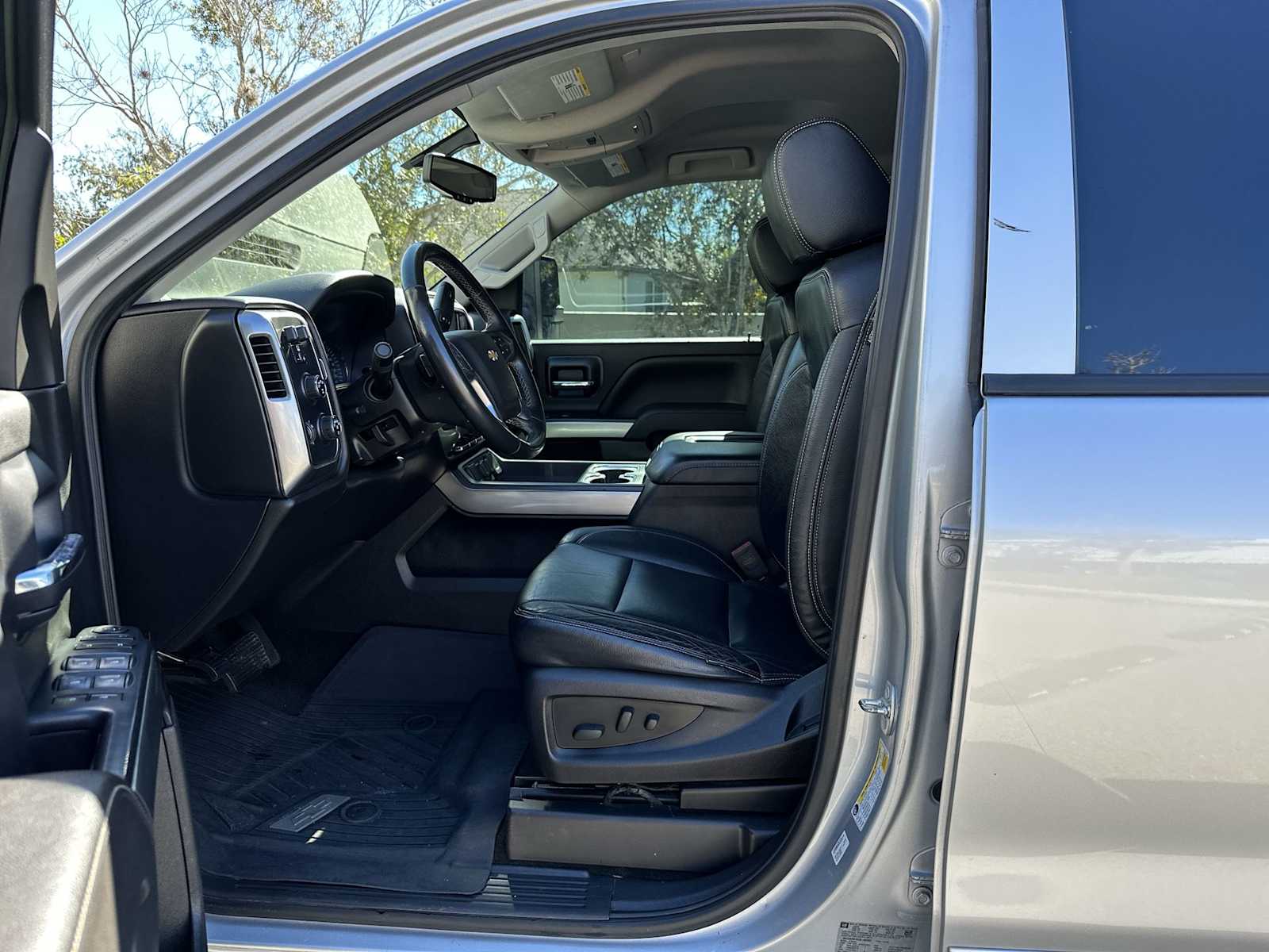 Thumbnail: 2018 Chevrolet Silverado 1500 - 2