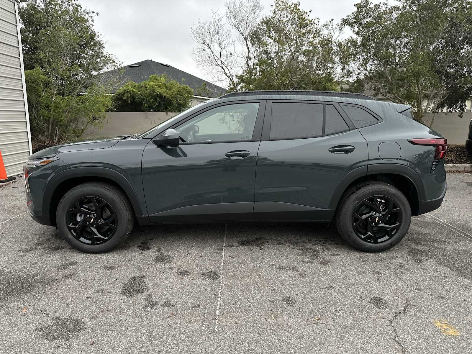 Thumbnail: 2026 Chevrolet Trax - 3