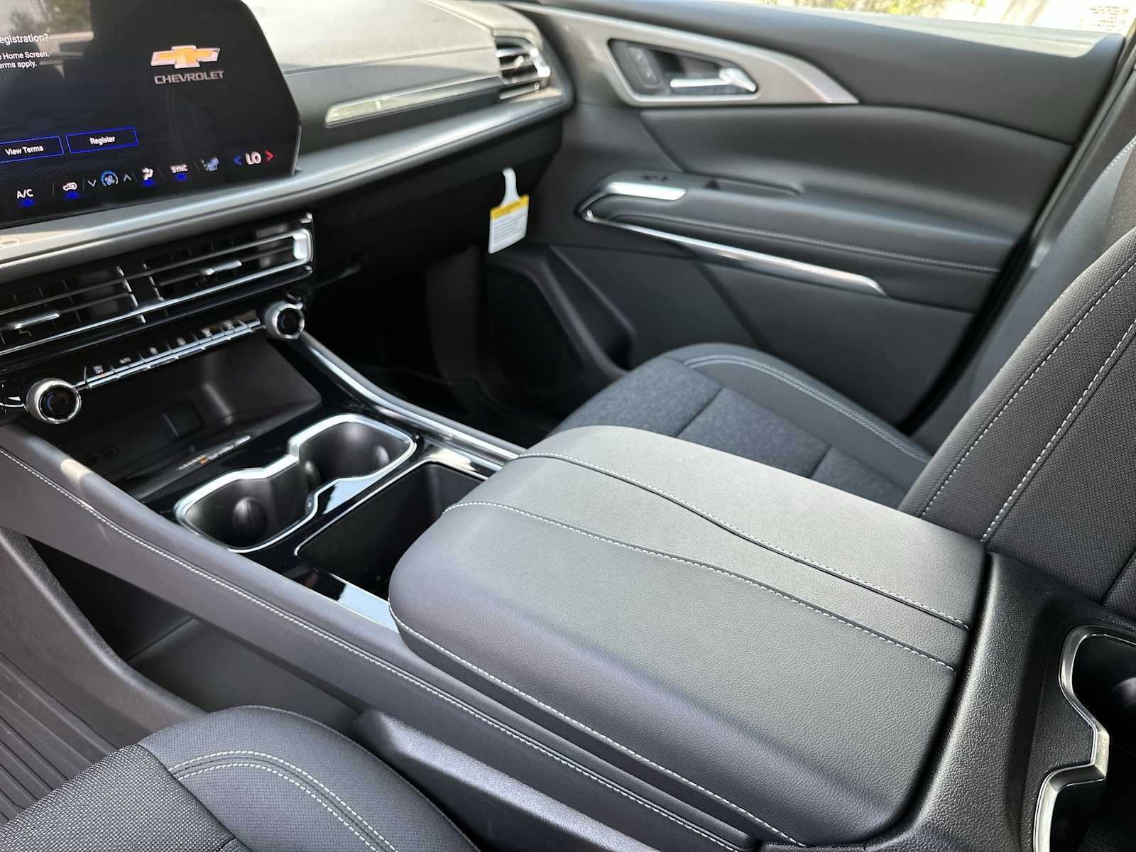 Thumbnail: 2026 Chevrolet Traverse - 21