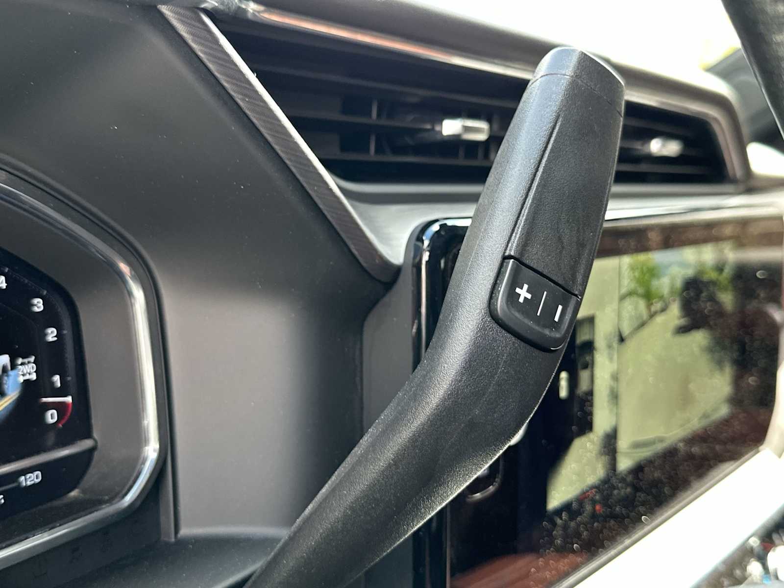 Thumbnail: 2024 GMC Sierra 3500 - 24