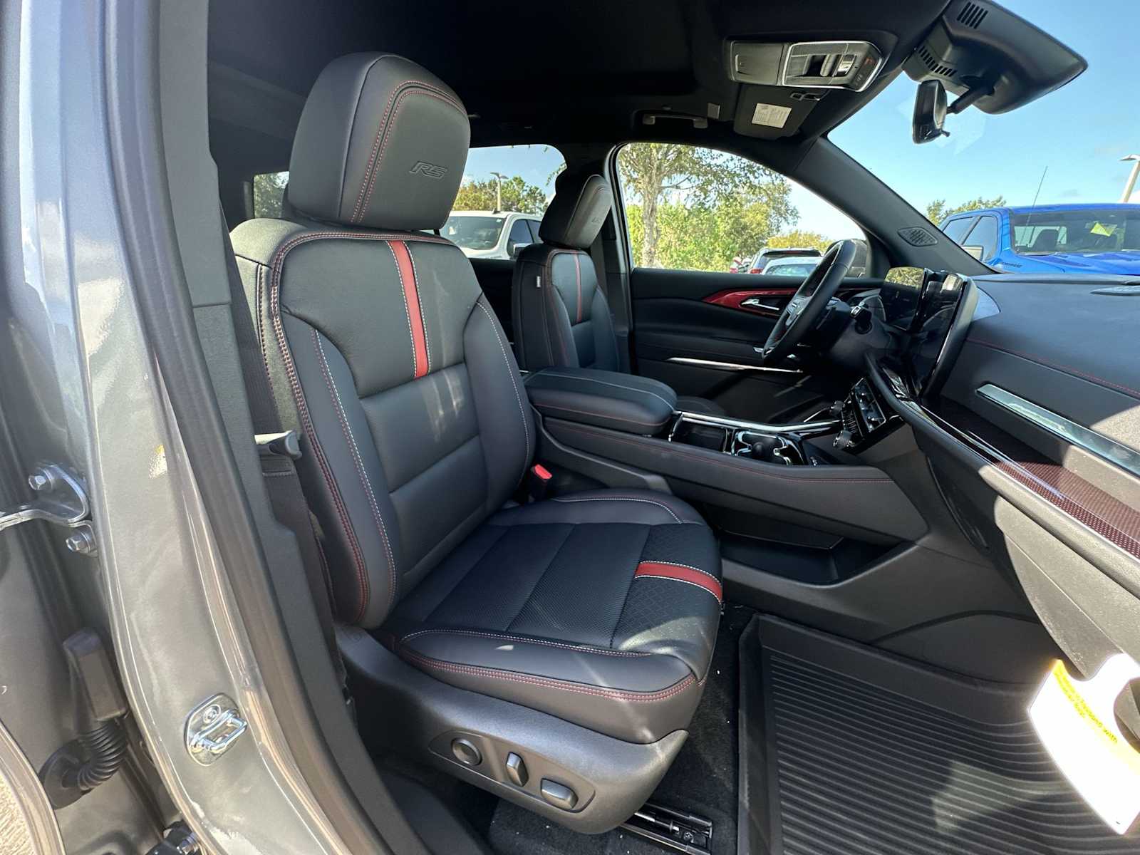 Thumbnail: 2026 Chevrolet Traverse - 19