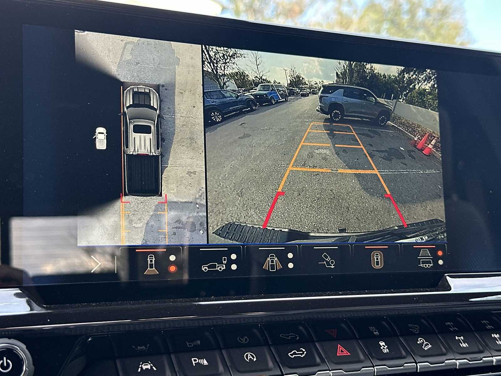 Thumbnail: 2026 Chevrolet Silverado 1500 - 22